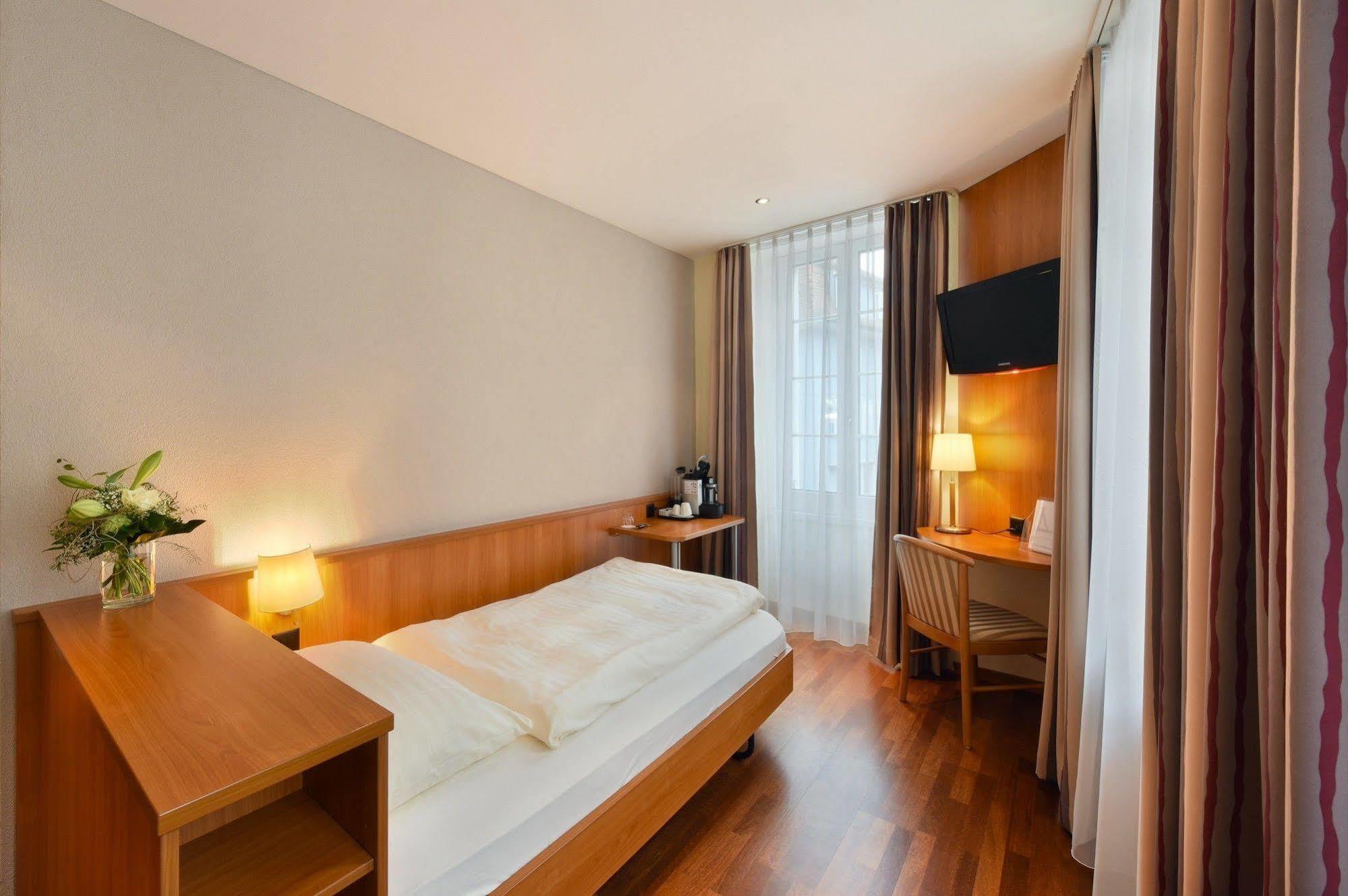Apart Hotel Amadeo 조핀겐 외부 사진
