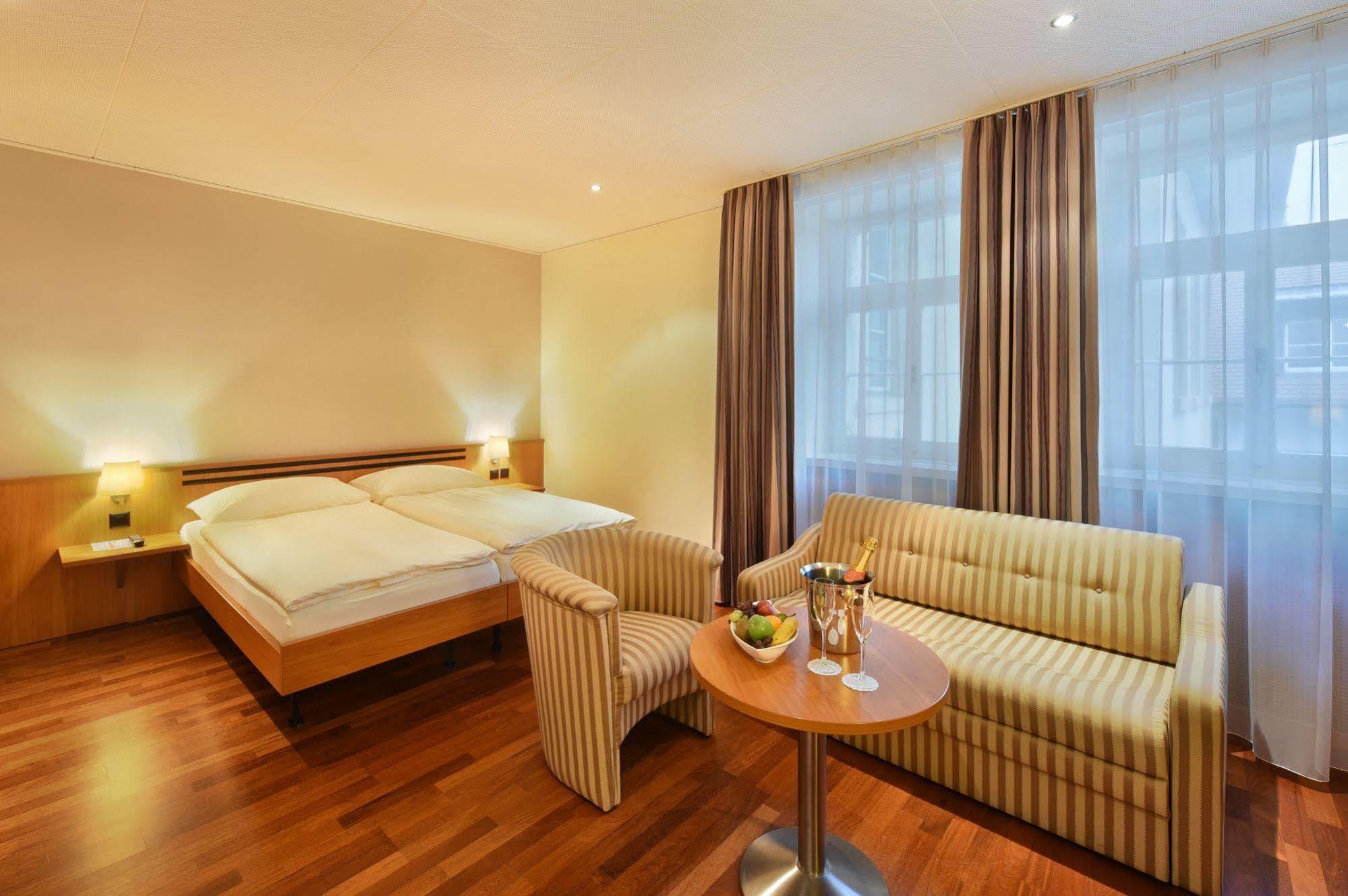 Apart Hotel Amadeo 조핀겐 외부 사진