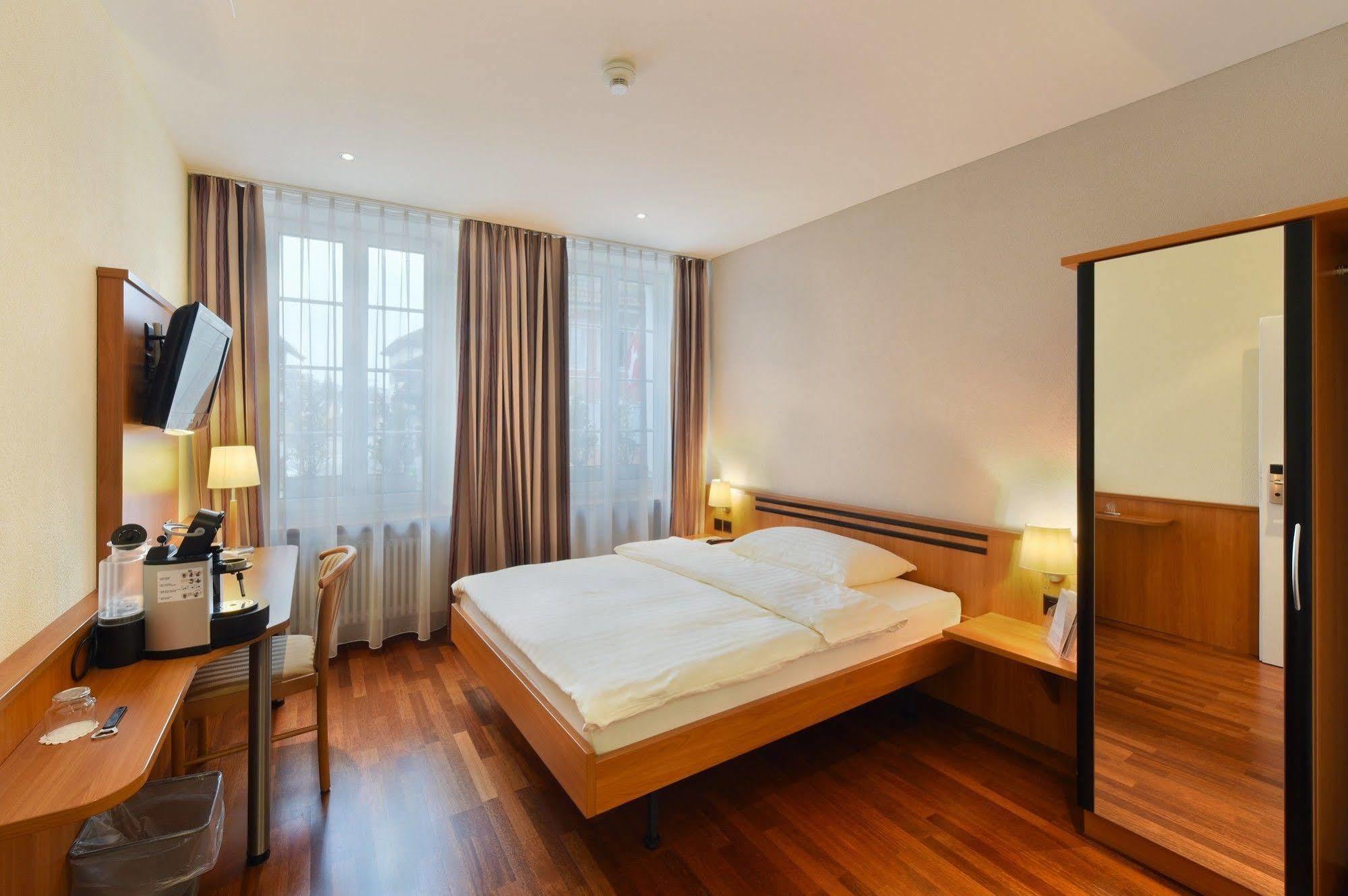 Apart Hotel Amadeo 조핀겐 외부 사진